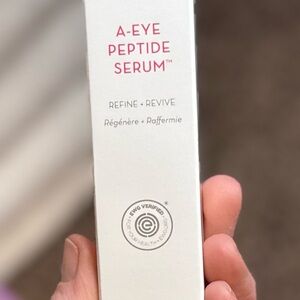 Donate A-Eye Peptide Serum
